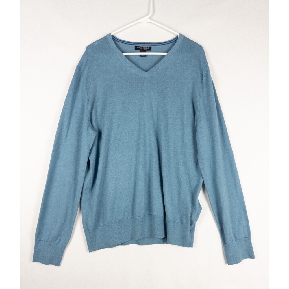 Vince Men’s Light Blue V-Neck Sweater